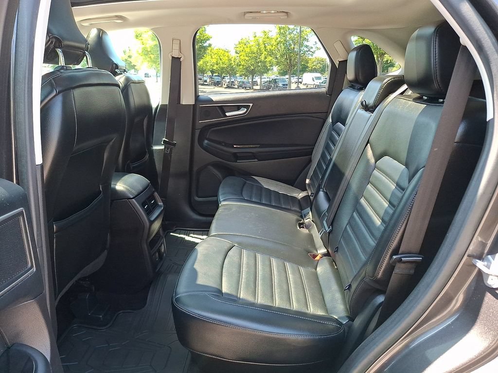 Used 2015 Ford Edge SEL w/ Equipment Group 201A AWD/4WD image 13