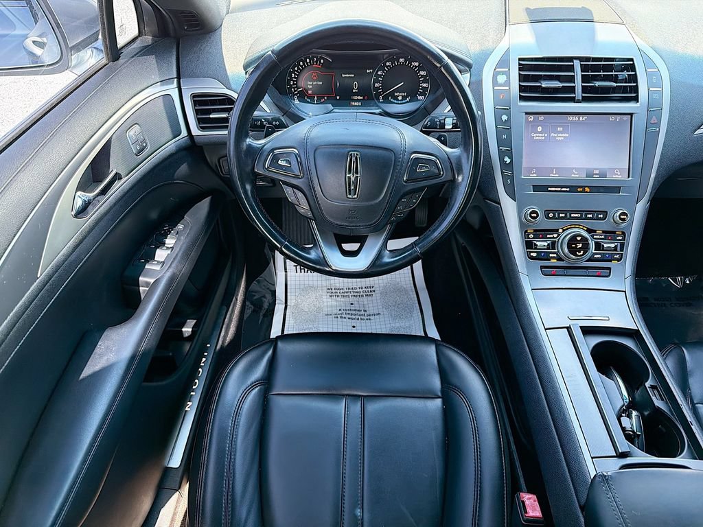 Used 2020 Lincoln MKZ FWD image 15