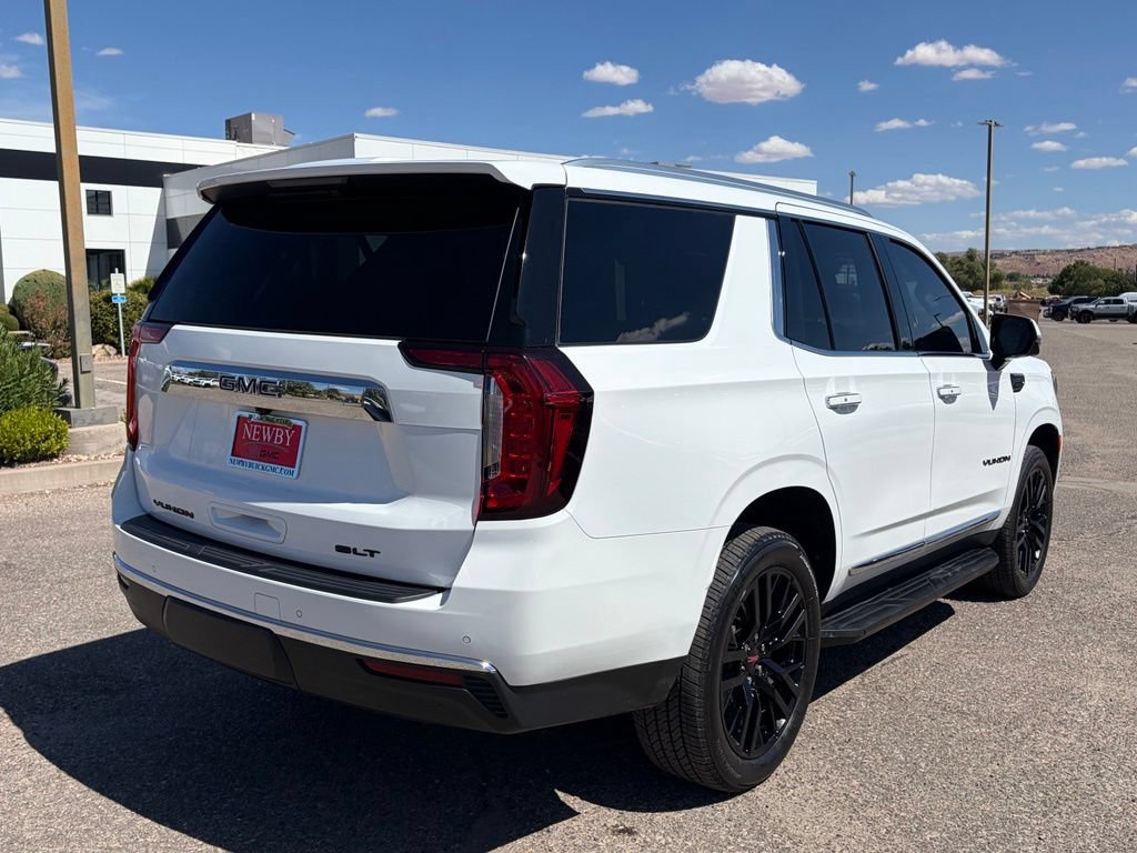 Used 2024 GMC Yukon SLT w/ SLT Premium Package AWD/4WD image 5