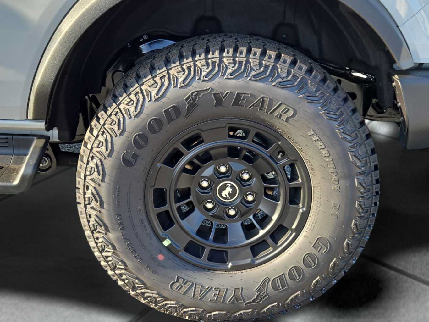 New 2026 Ford Bronco Outer Banks w/ Sasquatch Package AWD/4WD image 12