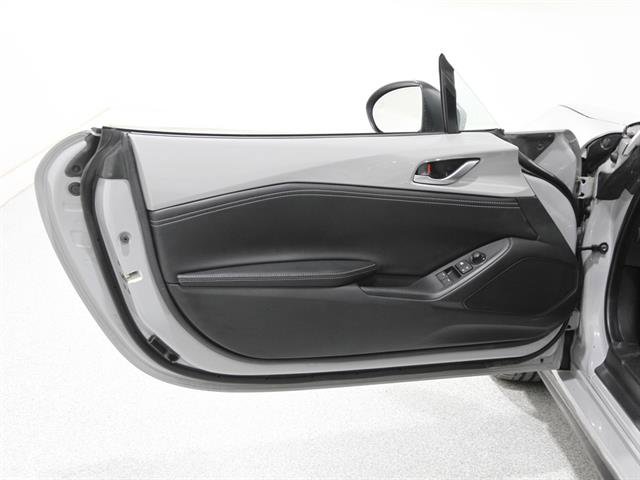 Certified 2025 MAZDA MX-5 Miata RF Grand Touring image 5