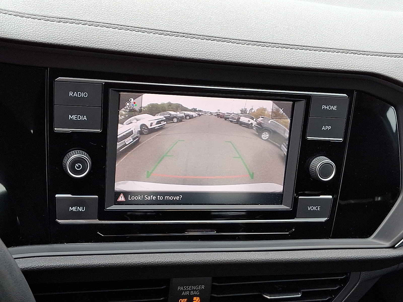 Used 2023 Volkswagen Jetta SE FWD image 18
