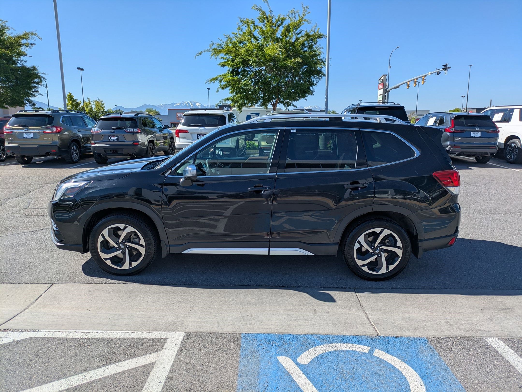 Used 2023 Subaru Forester Touring AWD/4WD image 10