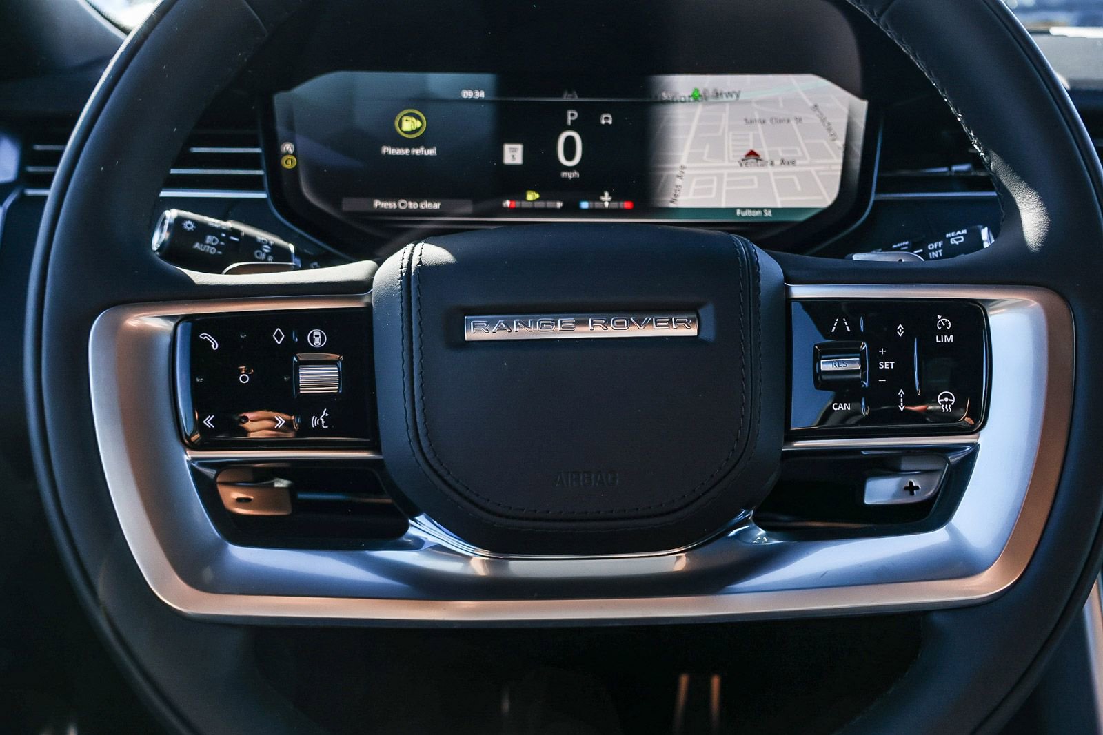 New 2026 Land Rover Range Rover SE image 36