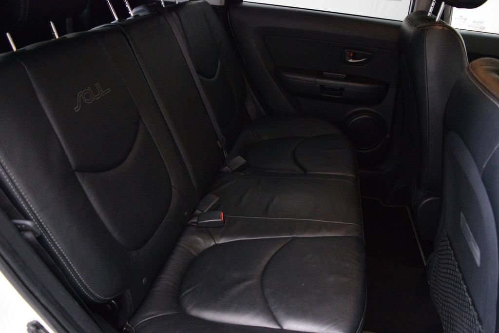 Used 2011 Kia Soul + FWD image 14