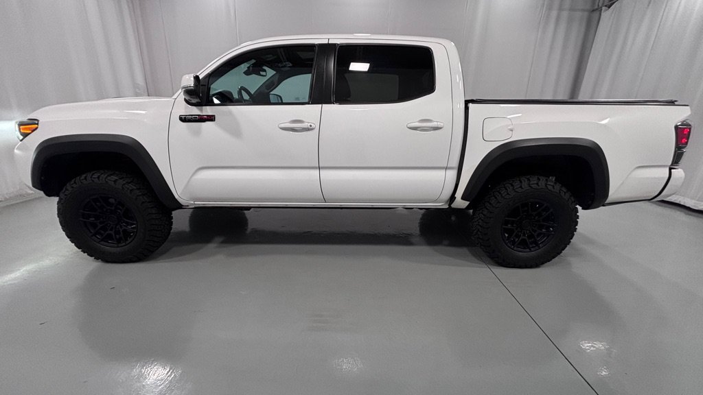 Used 2020 Toyota Tacoma TRD Pro AWD/4WD image 8