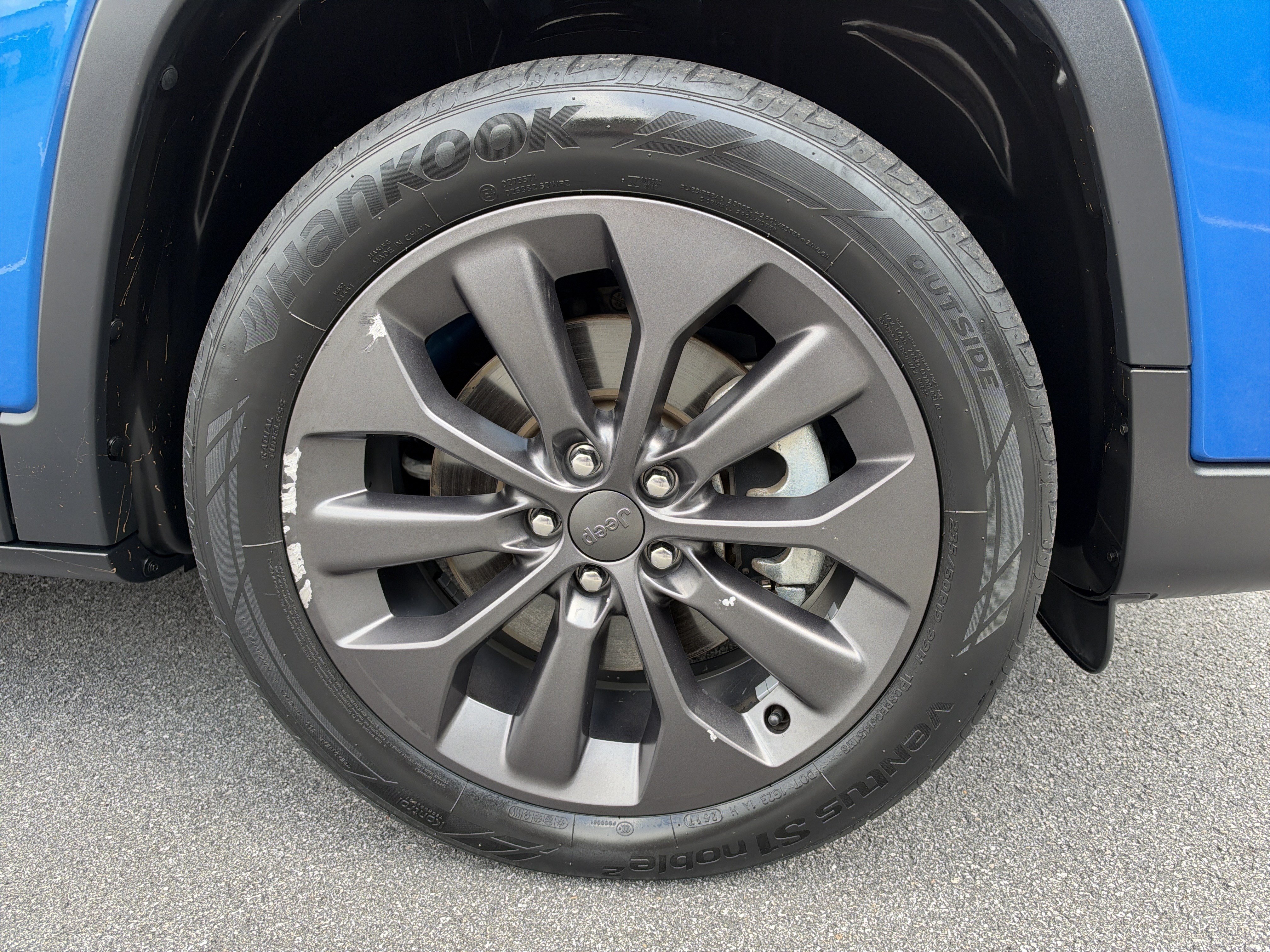 Used 2021 Jeep Cherokee Latitude Lux 80th Anniv w/ Quick Order Package 26U 80TH FWD image 14