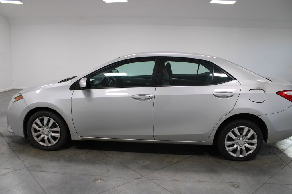 Used 2016 Toyota Corolla LE image 6
