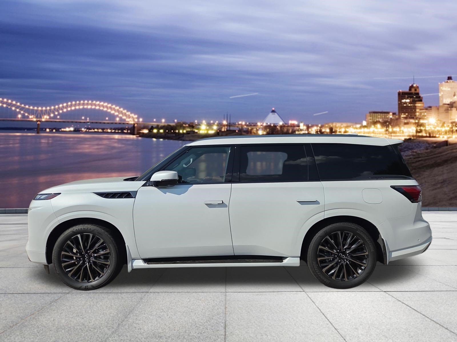 Used 2026 INFINITI QX80 Autograph w/ Premium Cargo Package AWD/4WD image 2
