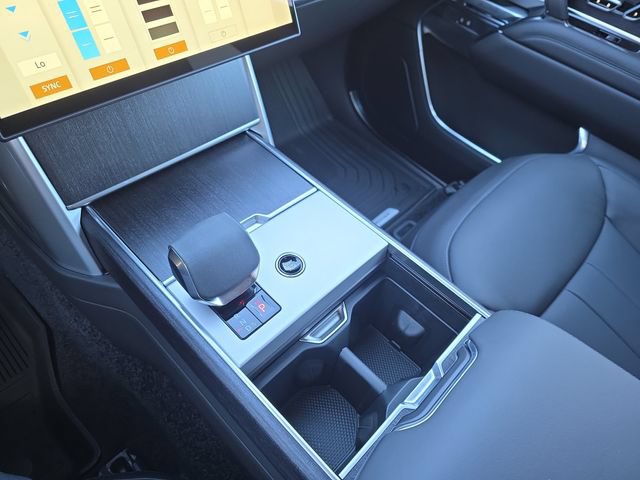 New 2026 Land Rover Range Rover SE AWD/4WD image 18