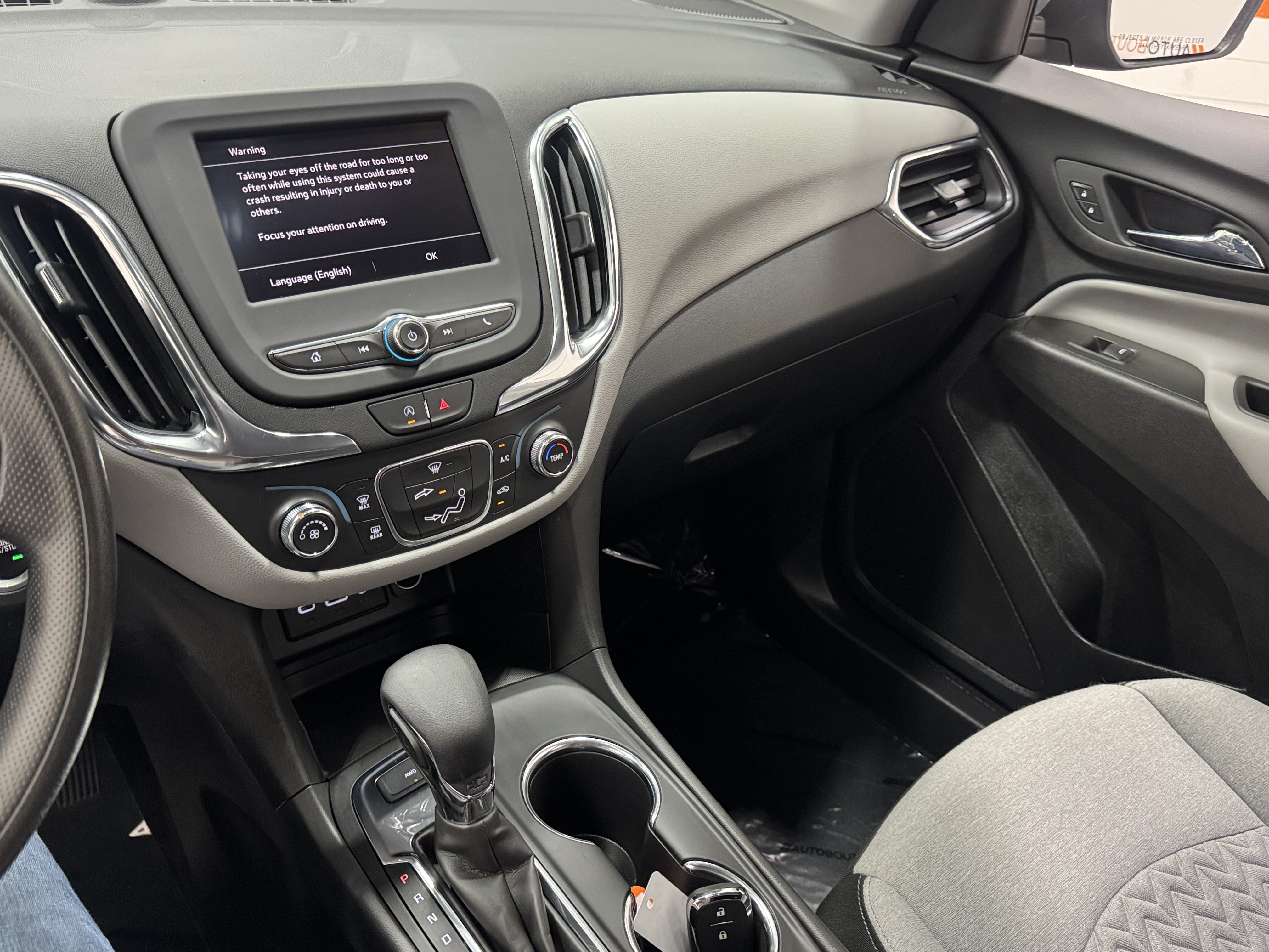 Used 2023 Chevrolet Equinox LT AWD/4WD image 22