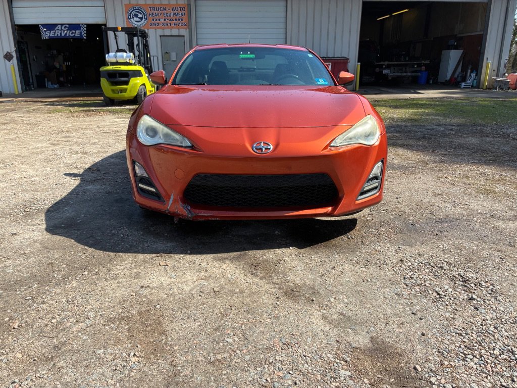 Used 2014 Scion FR-S image 8