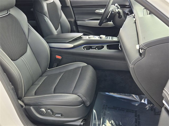Certified 2023 Genesis GV70 2.5T w/ Sport Prestige Package image 16