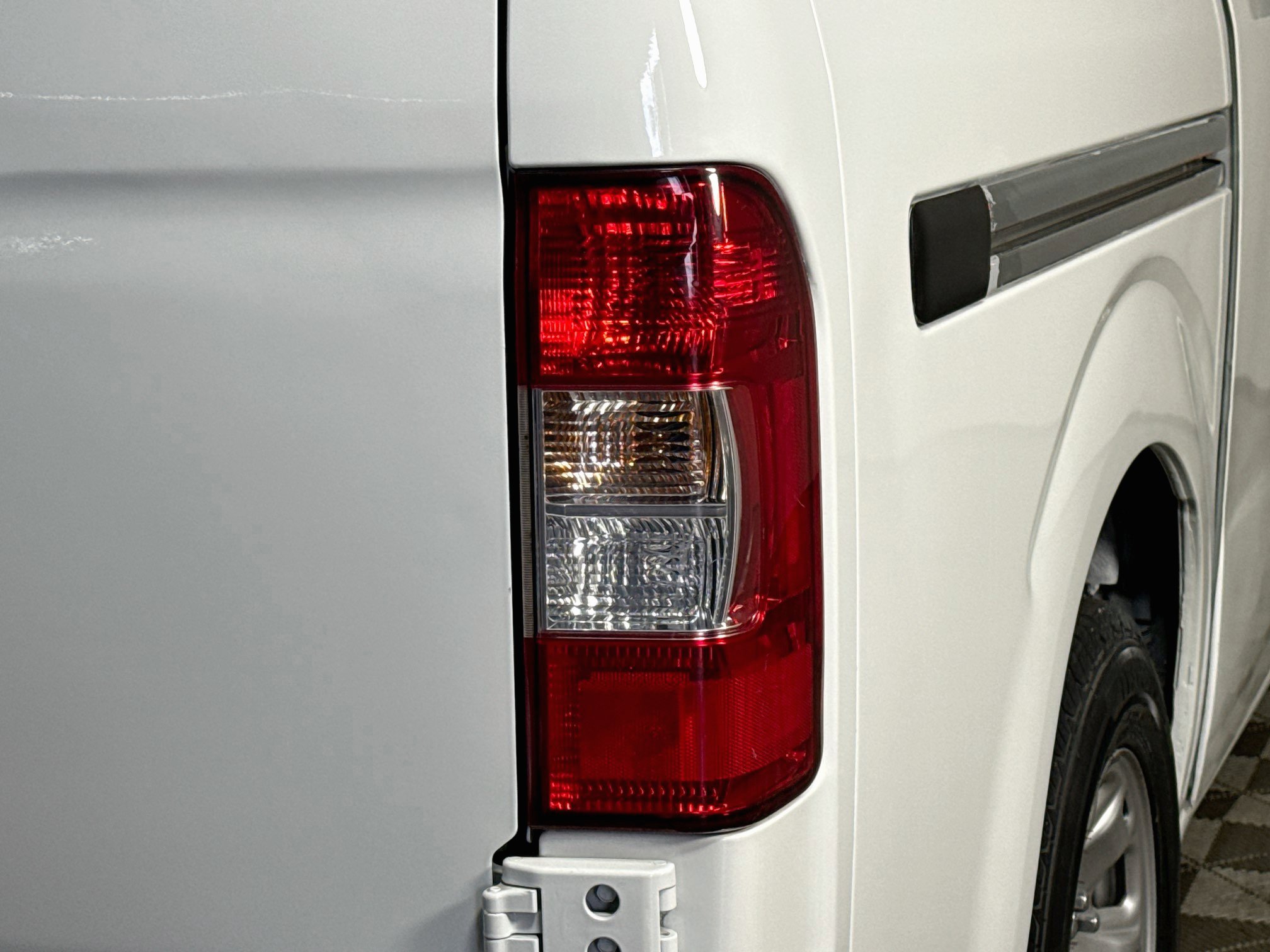 Used 2020 Nissan NV 2500 SV RWD image 31