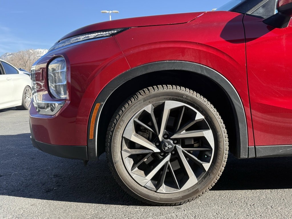 Used 2022 Mitsubishi Outlander ES image 30