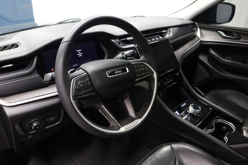Used 2023 Jeep Grand Cherokee L Limited w/ Luxury Tech Group II image 26