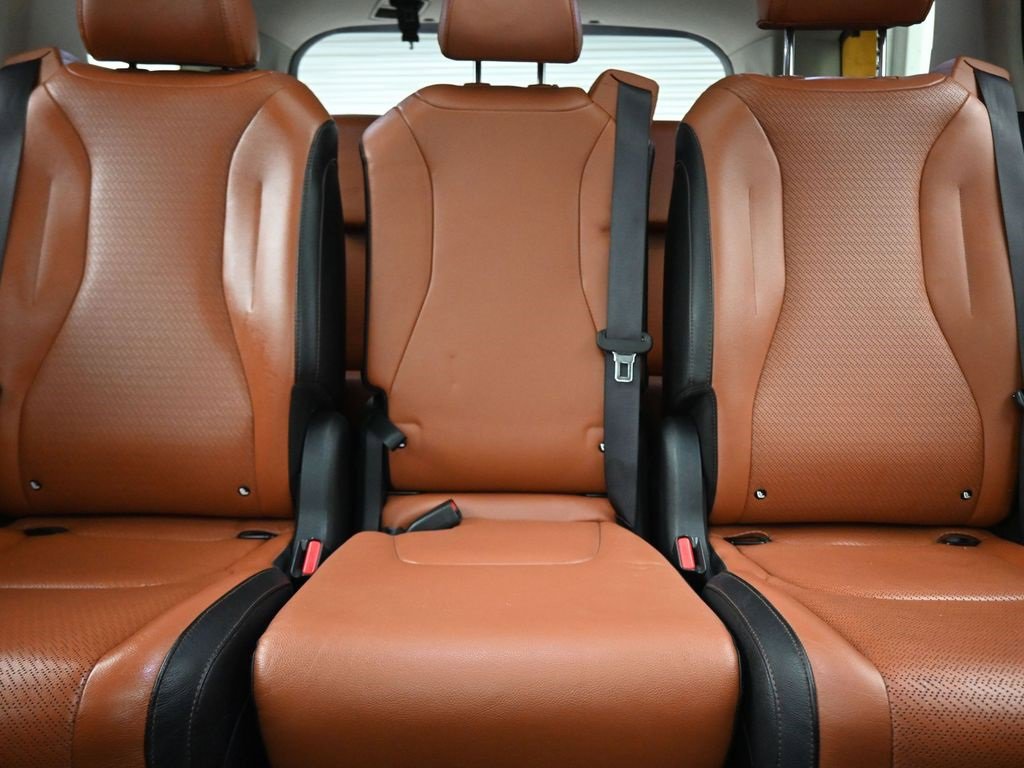 Used 2024 Kia Carnival SX Prestige image 37