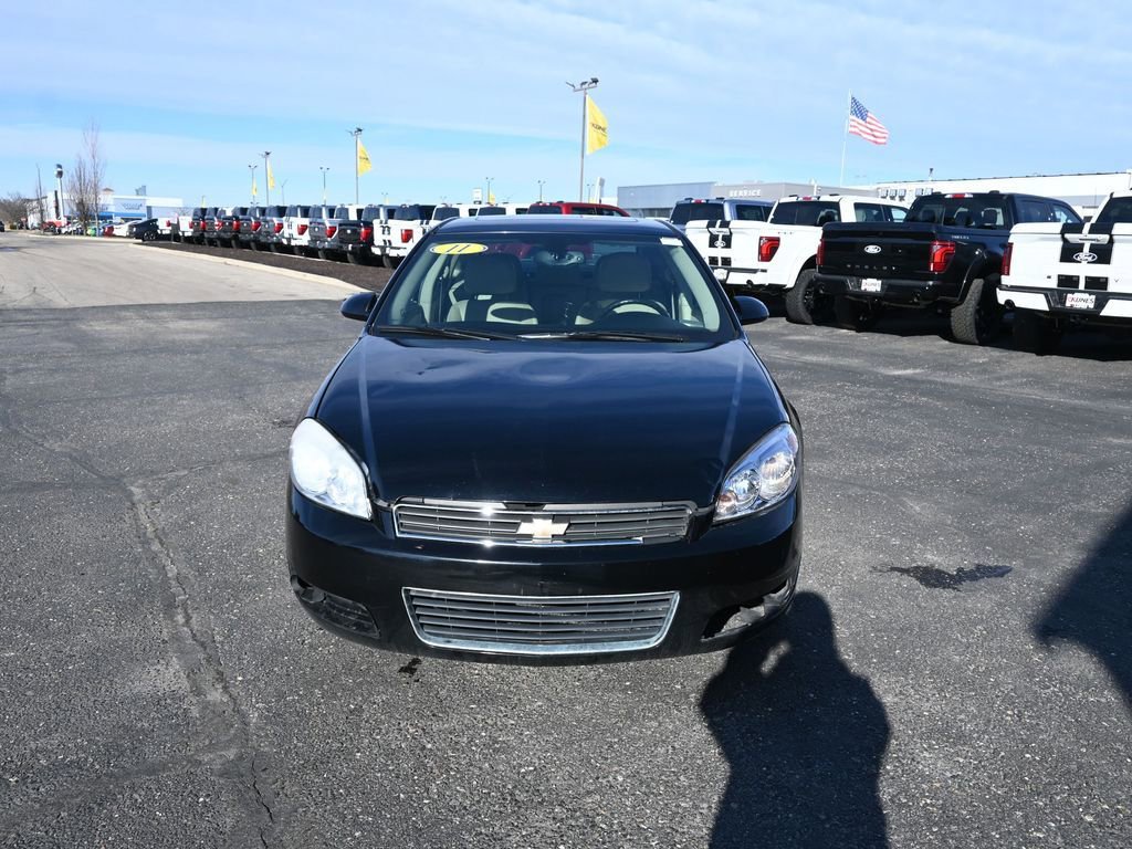 Used 2011 Chevrolet Impala LT w/ Luxury Edition Package image 4