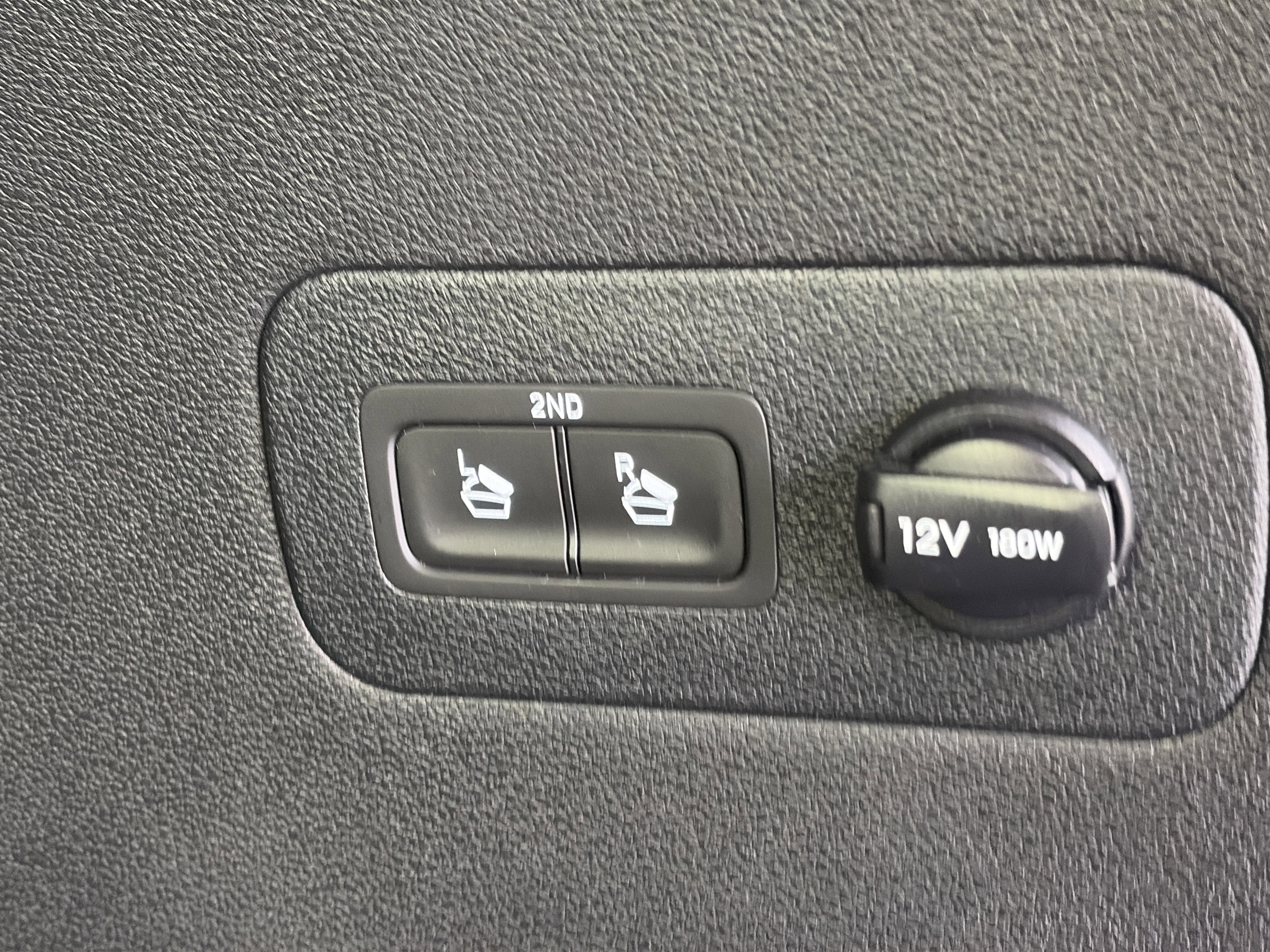 Certified 2023 Hyundai Santa Fe Limited w/ Cargo Package AWD/4WD image 15