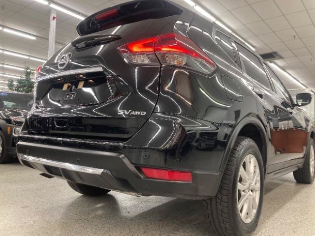 Used 2020 Nissan Rogue SV AWD/4WD image 39