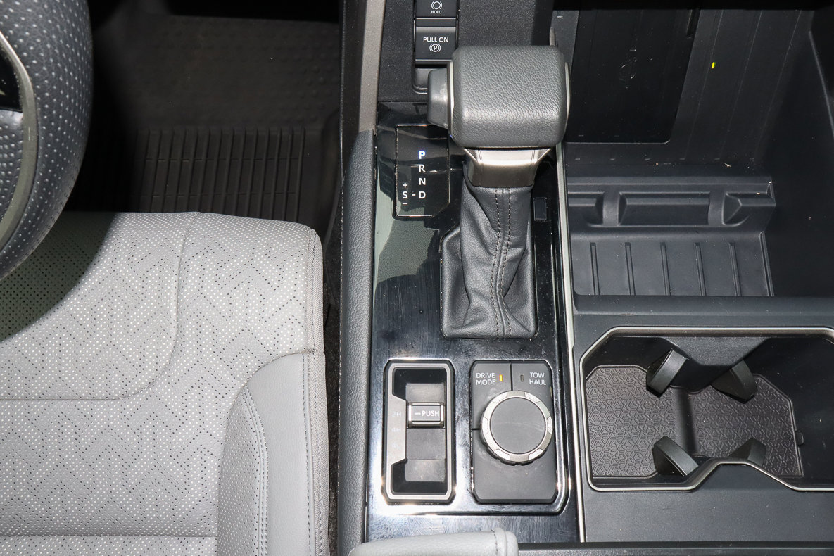 Used 2024 Toyota Tundra Limited image 25