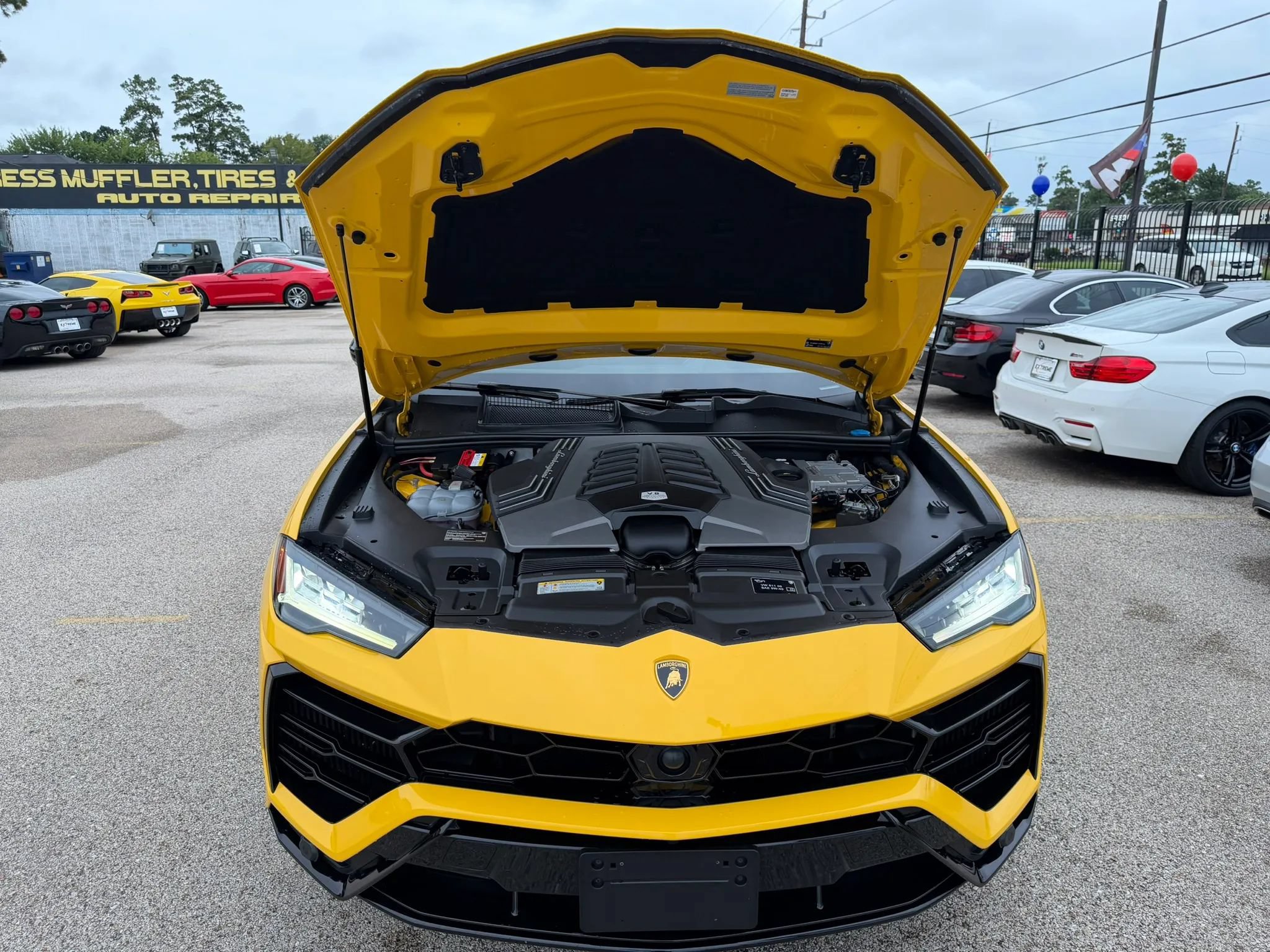 Used 2022 Lamborghini Urus AWD/4WD image 50