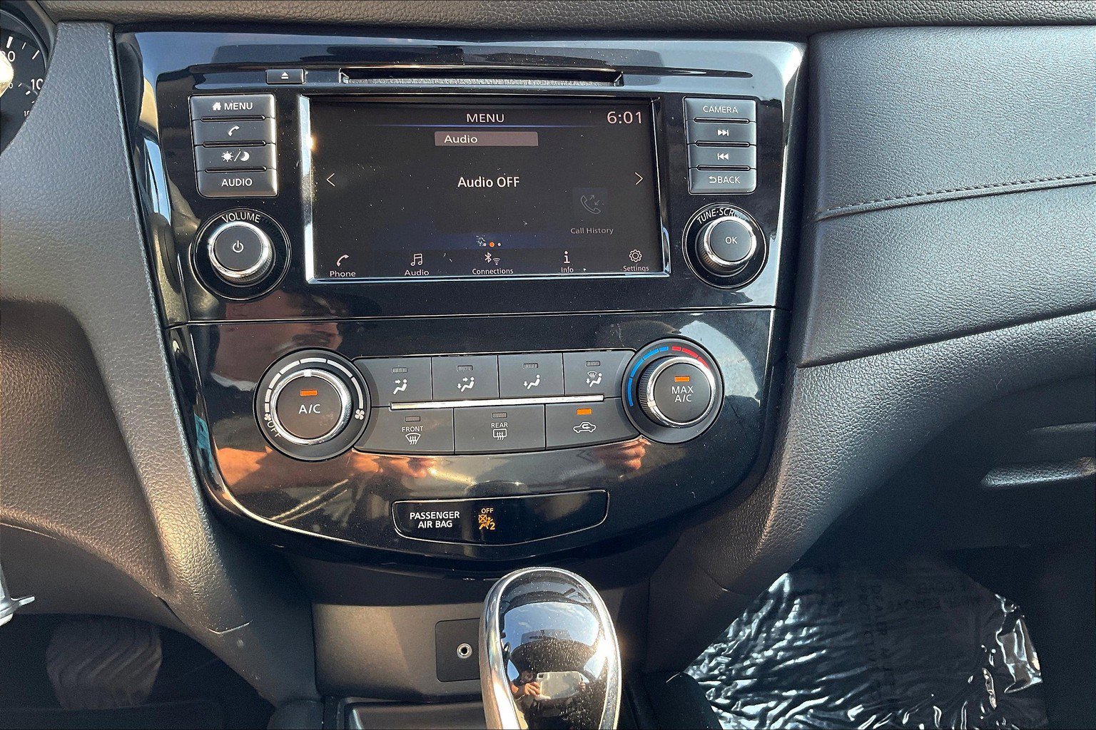 Used 2018 Nissan Rogue S image 30