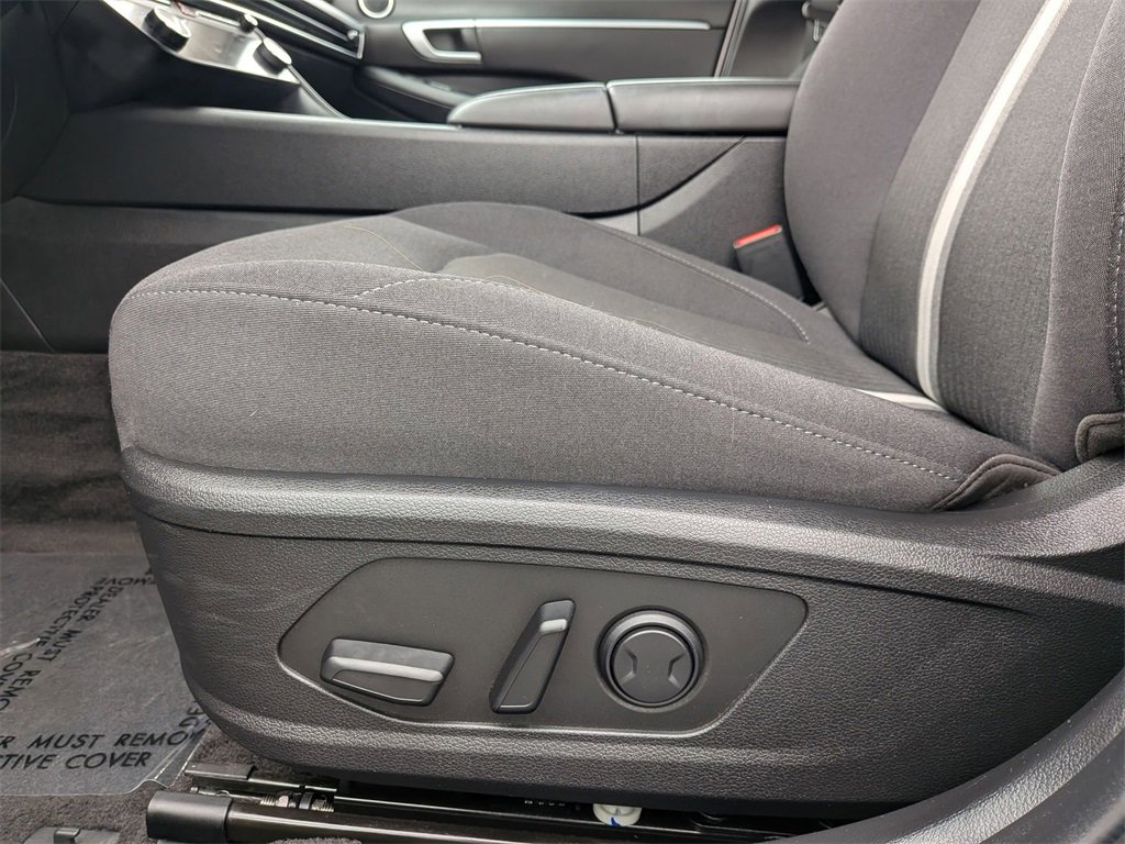 Used 2025 Hyundai Sonata SEL image 16