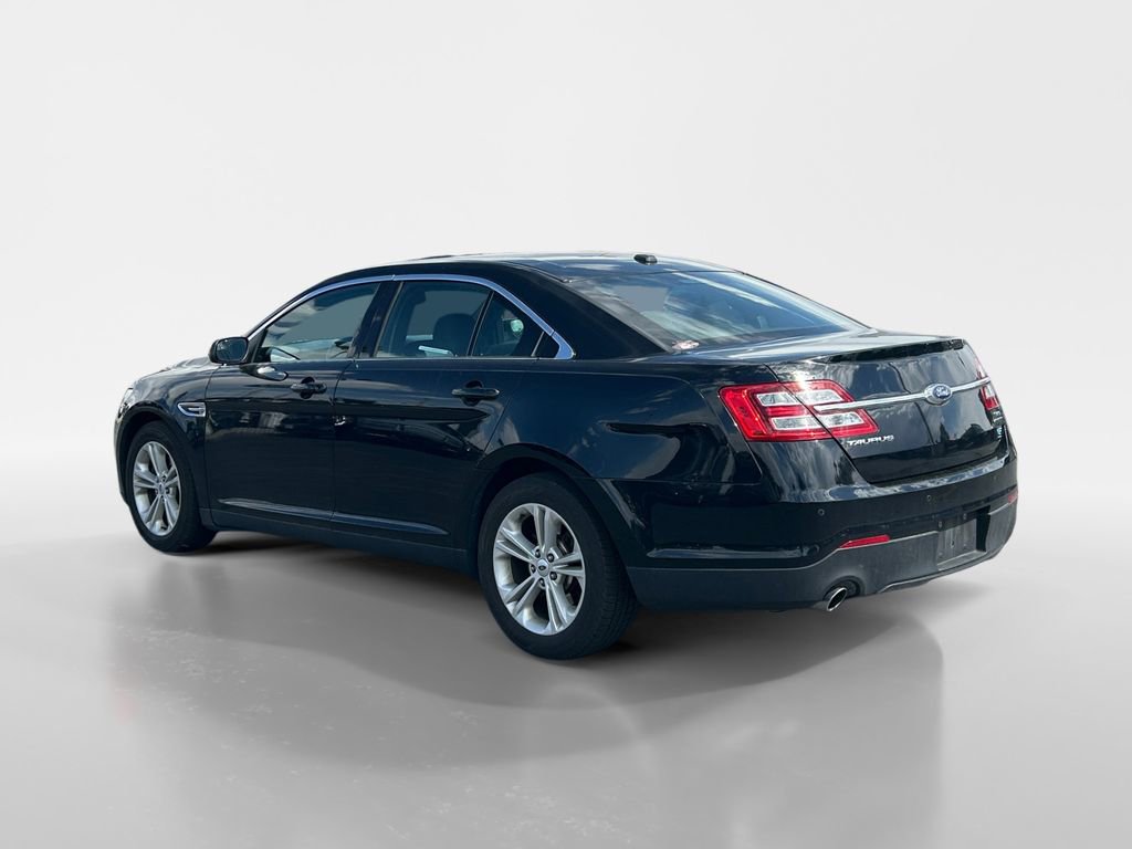 Used 2018 Ford Taurus SEL w/ Equipment Group 201A FWD image 3
