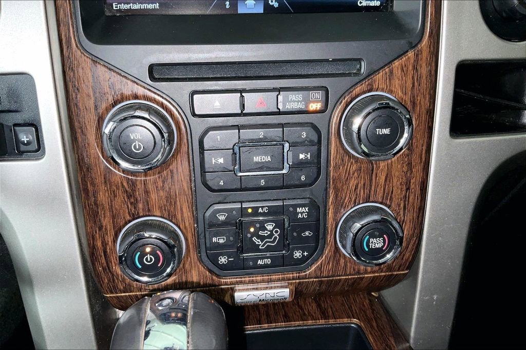 Used 2014 Ford F150 Lariat w/ Equipment Group 502A Luxury AWD/4WD image 33