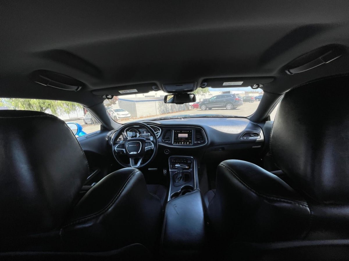Used 2016 Dodge Challenger R/T Scat Pack w/ Leather Interior Group RWD image 13