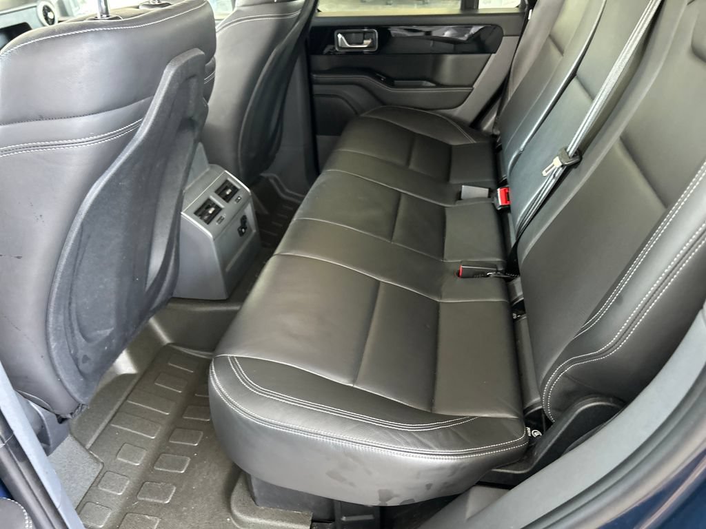 Used 2024 INEOS Grenadier Station Wagon AWD/4WD image 28
