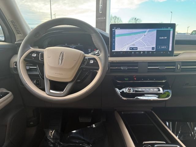 Used 2023 Lincoln Corsair Standard image 22