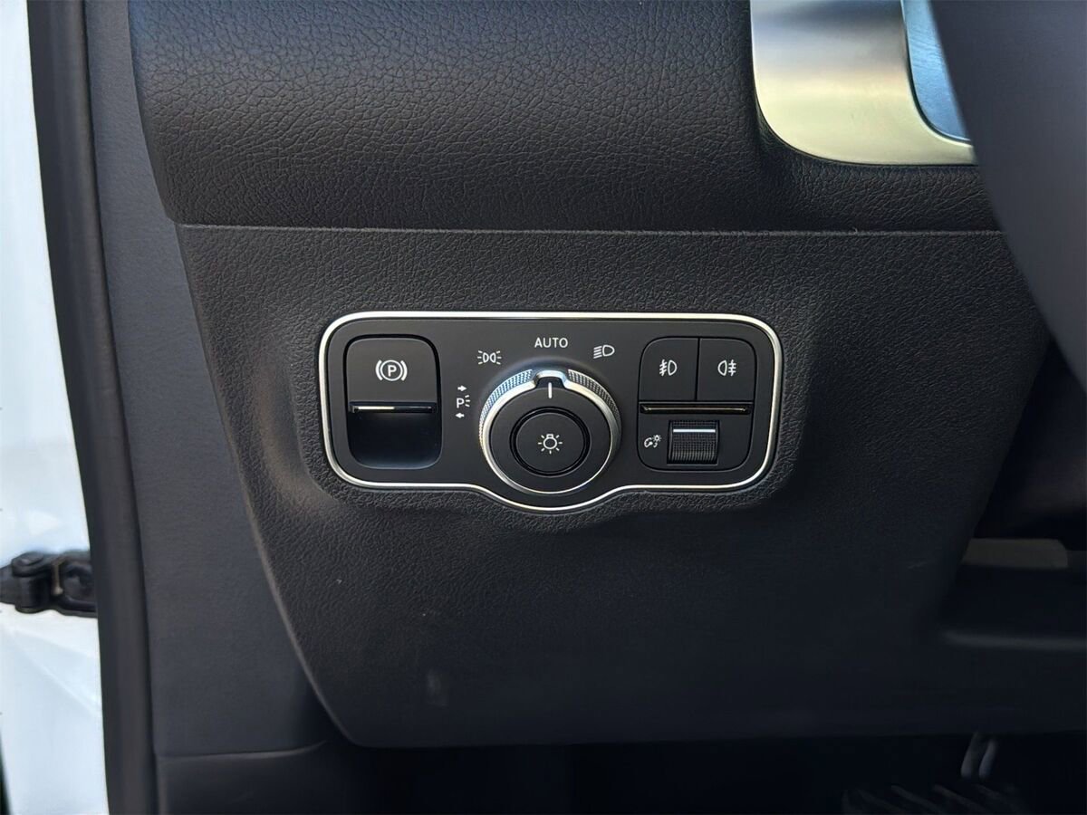 New 2026 Mercedes-Benz GLB 250 image 20