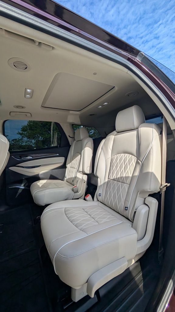 Used 2023 Buick Enclave Avenir w/ Avenir Technology Package image 7