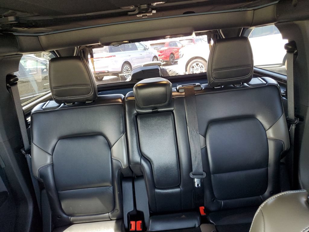 Certified 2025 Ford Bronco Outer Banks AWD/4WD image 38