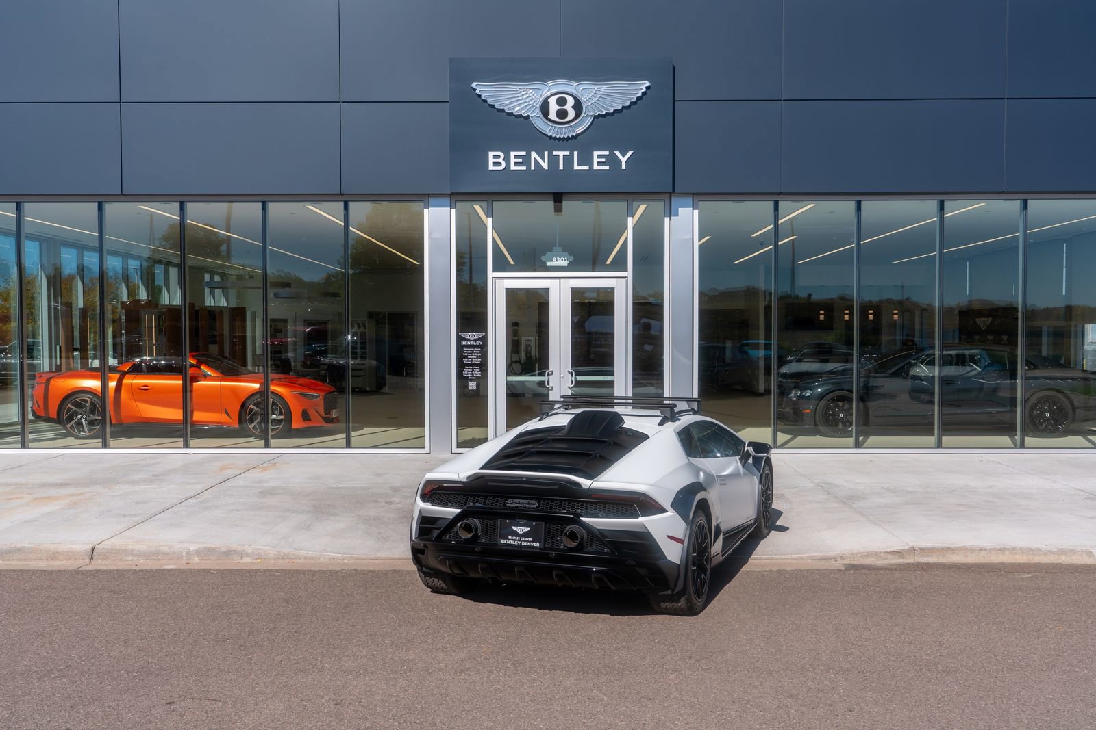 Used 2024 Lamborghini Huracan Sterrato image 22