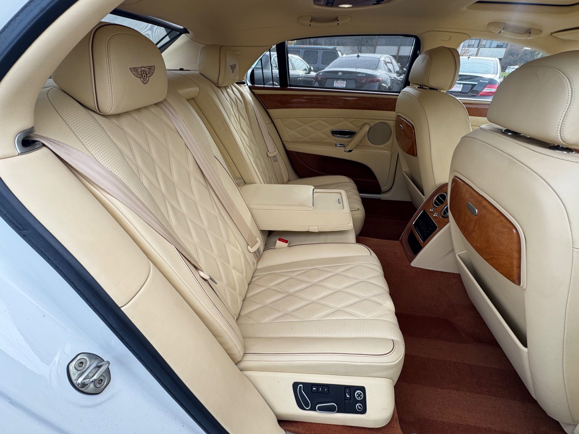 Used 2016 Bentley Flying Spur V8 image 13