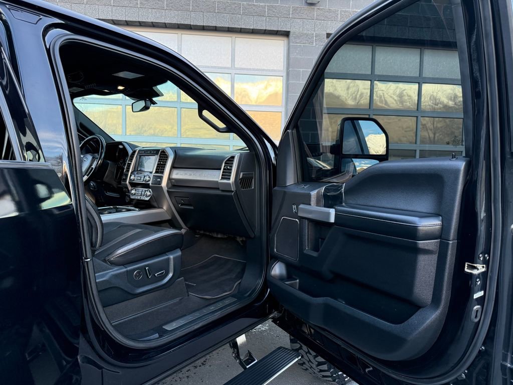Used 2021 Ford F350 Platinum AWD/4WD image 15