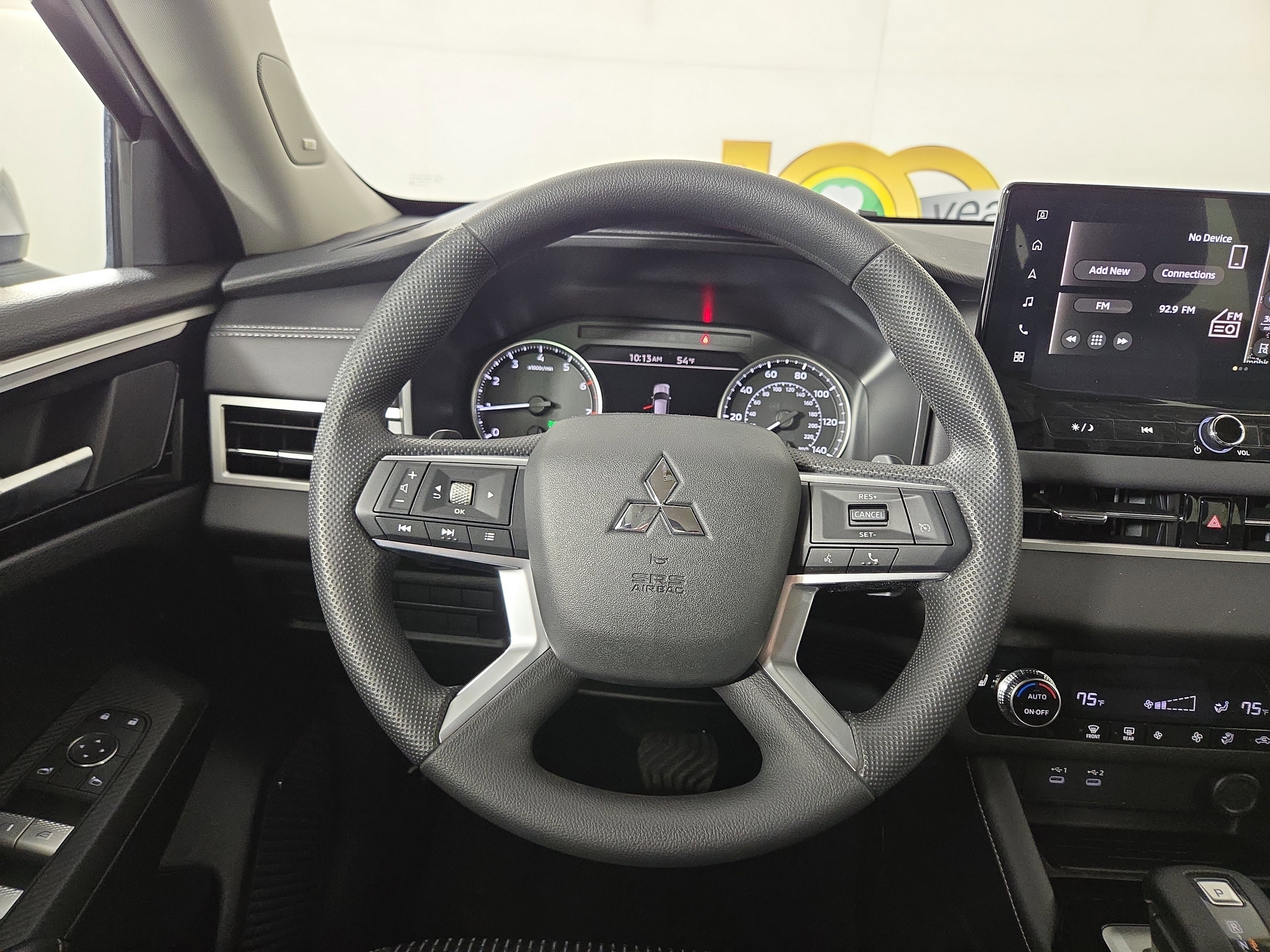 New 2026 Mitsubishi Outlander ES image 14