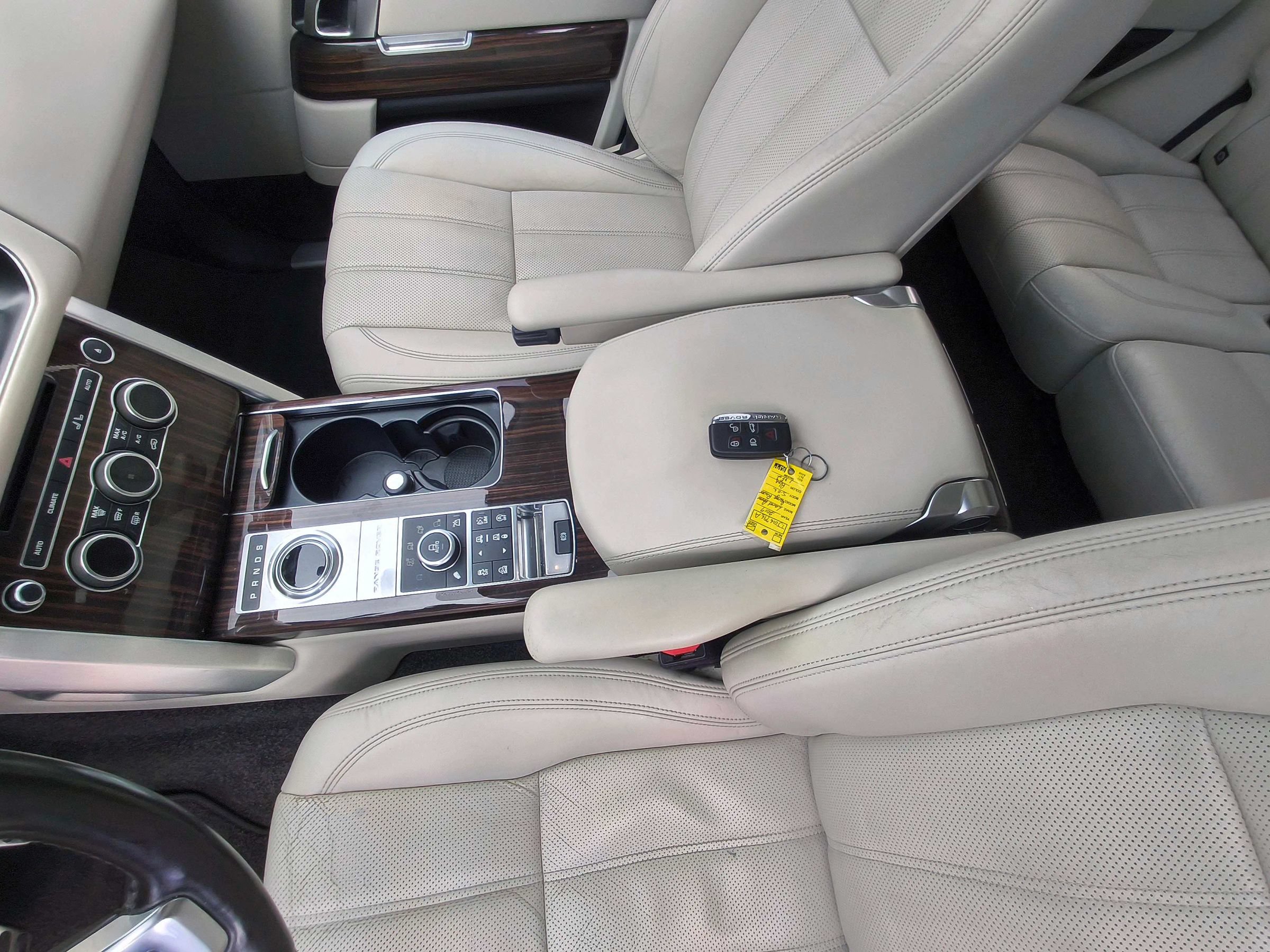 Used 2017 Land Rover Range Rover Supercharged AWD/4WD image 11