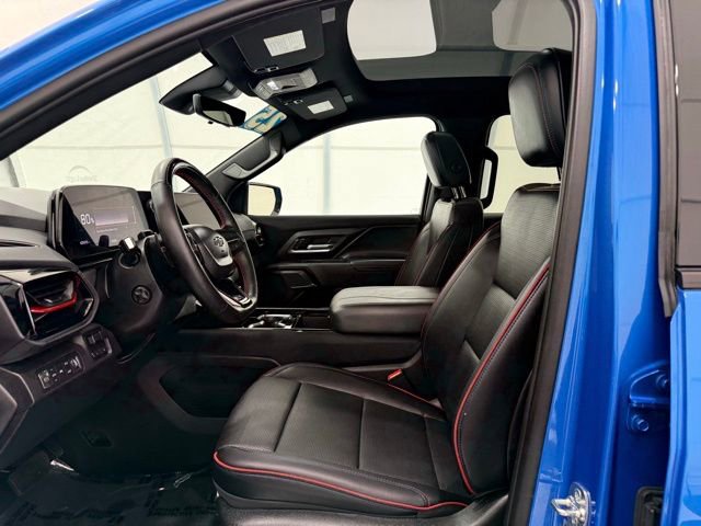 Used 2025 Chevrolet Silverado EV RST AWD/4WD image 12