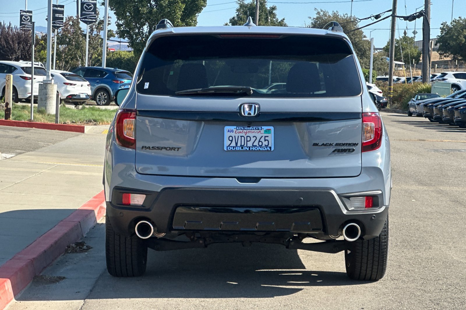 Certified 2025 Honda Passport Black Edition image 5