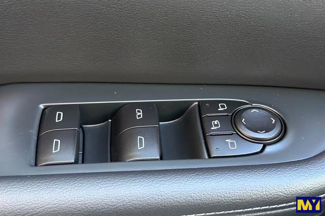 Used 2025 Buick Enclave Preferred AWD/4WD image 12