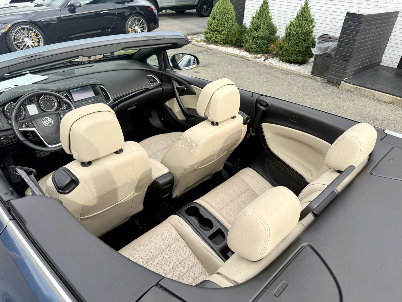 Used 2017 Buick Cascada Premium image 21