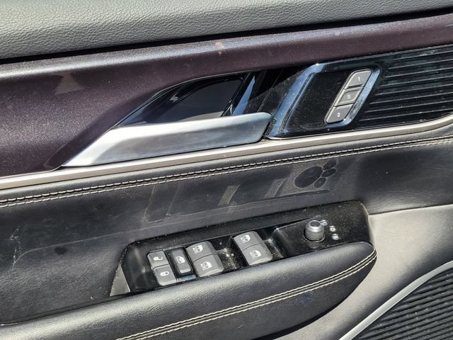 Used 2024 Jeep Wagoneer 2WD image 26