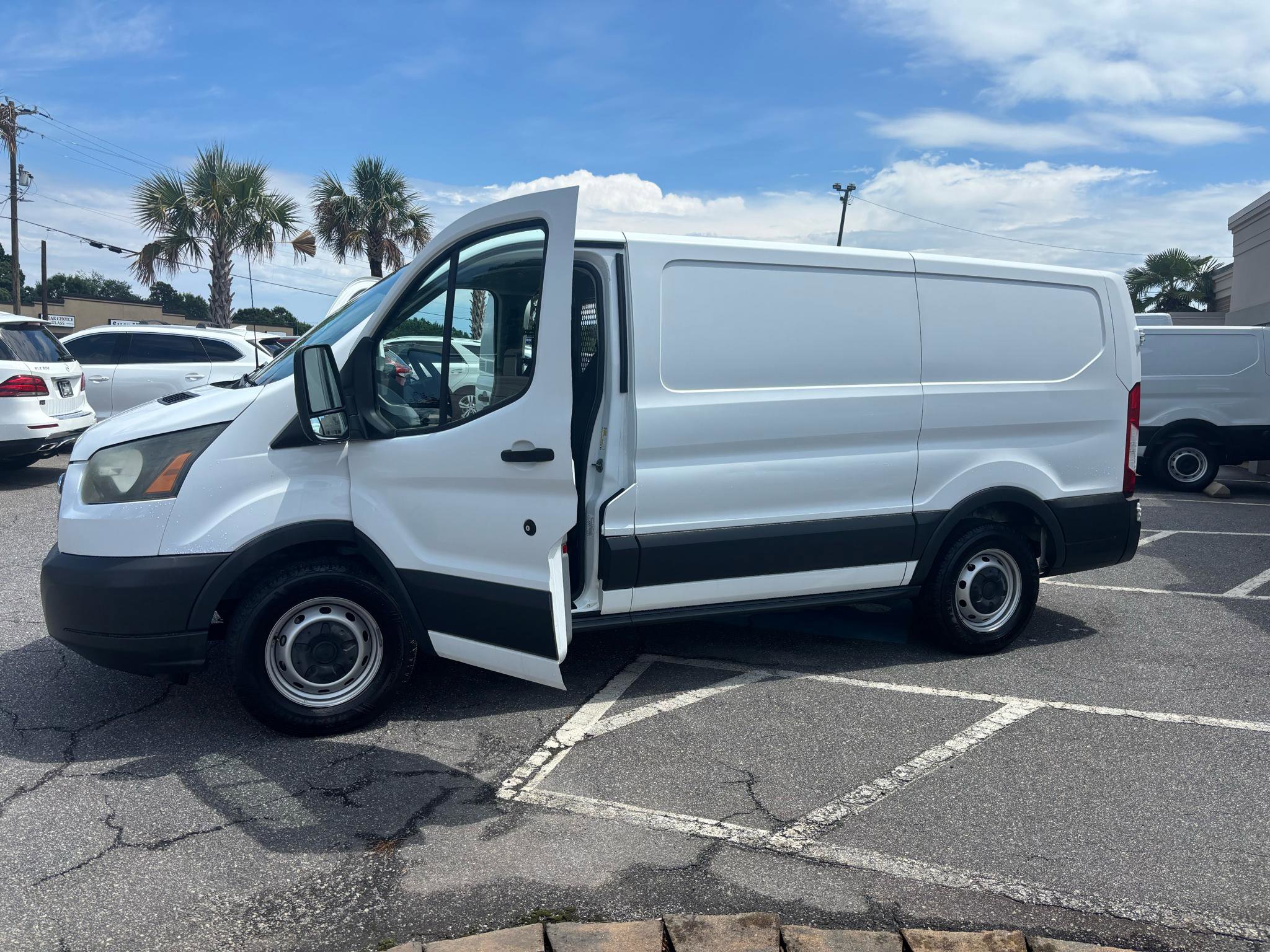 Used 2016 Ford Transit 150 130 Low Roof RWD image 27