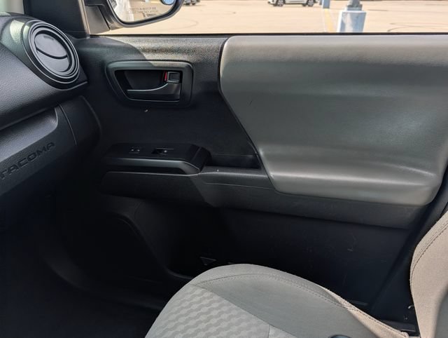 Used 2022 Toyota Tacoma SR RWD image 22