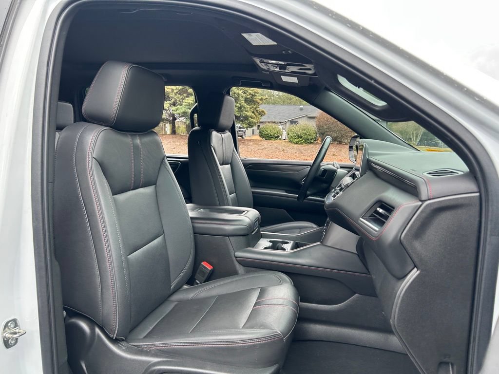 Used 2022 Chevrolet Suburban RST w/ Luxury Package AWD/4WD image 56