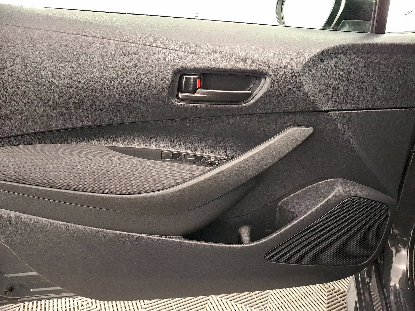 Certified 2026 Toyota Corolla LE FWD image 10